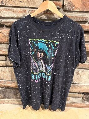 Brooklyn Mint Biggie Smalls Black AOP Splatter Tee w/Retro Neon Graphic
